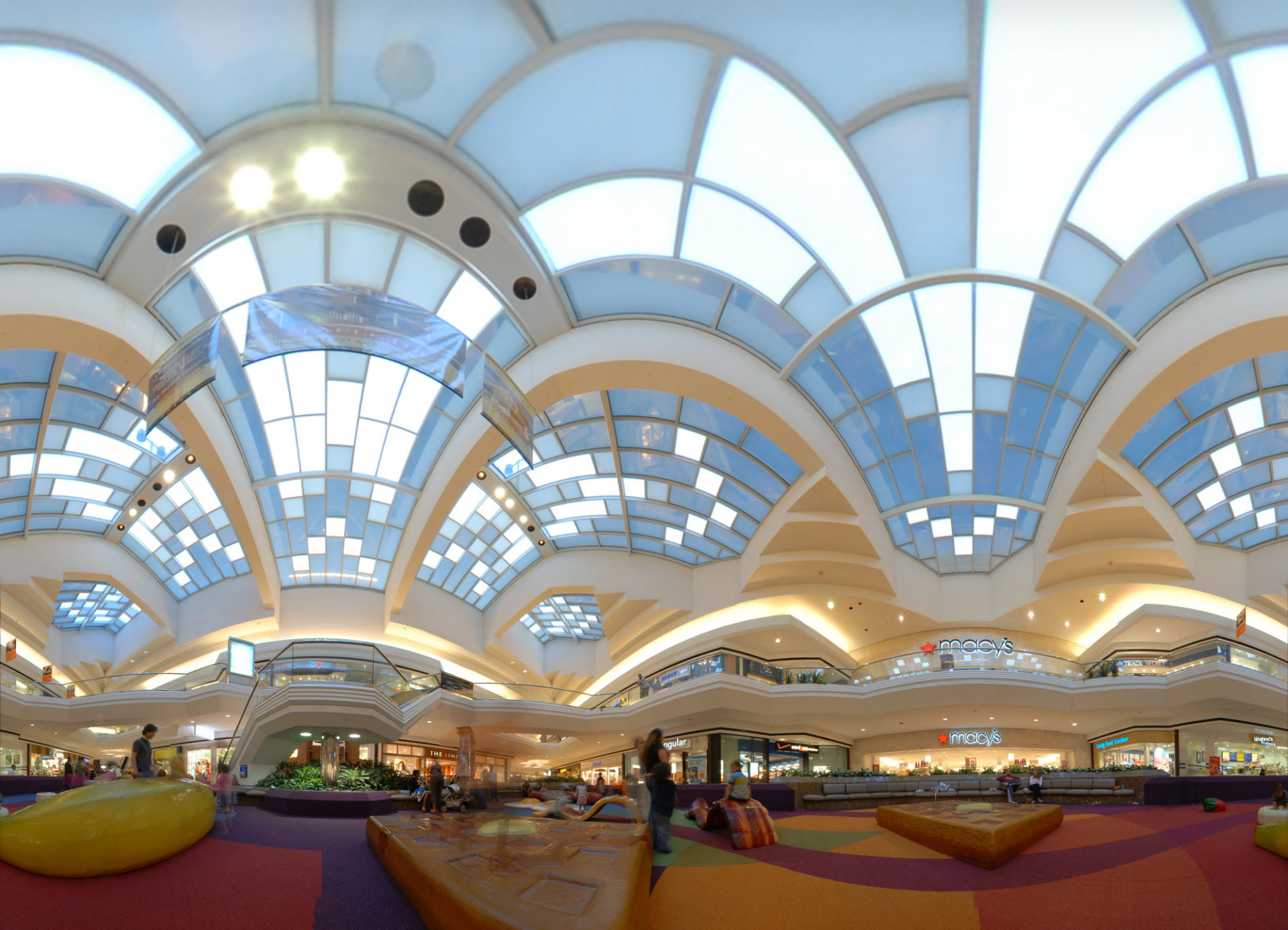 Cherry_creek_mall_interior_panorama Distinctive Properties